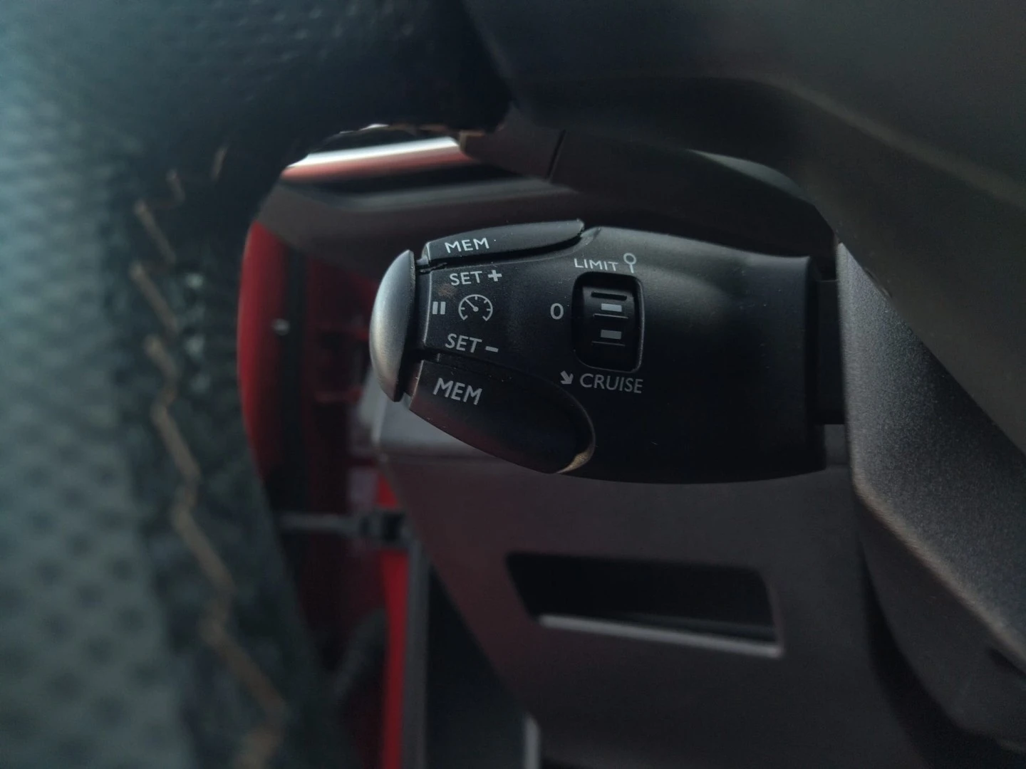 Peugeot 3008 1.5 BlueHDi GT Line J19