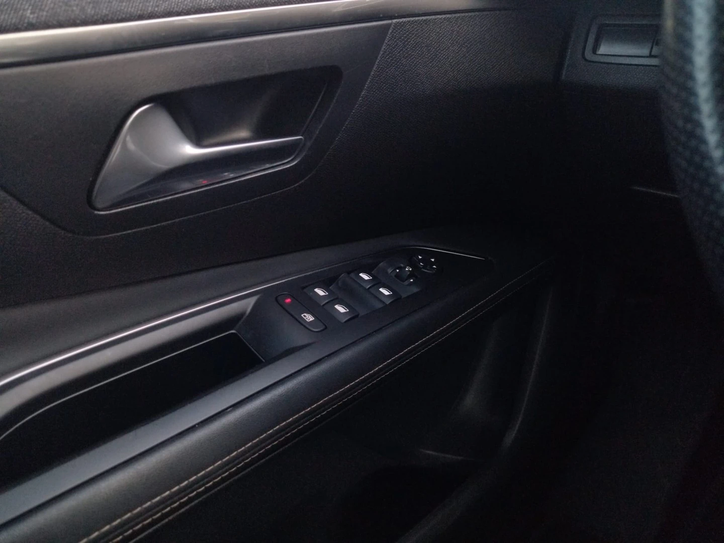 Peugeot 3008 1.5 BlueHDi GT Line J19