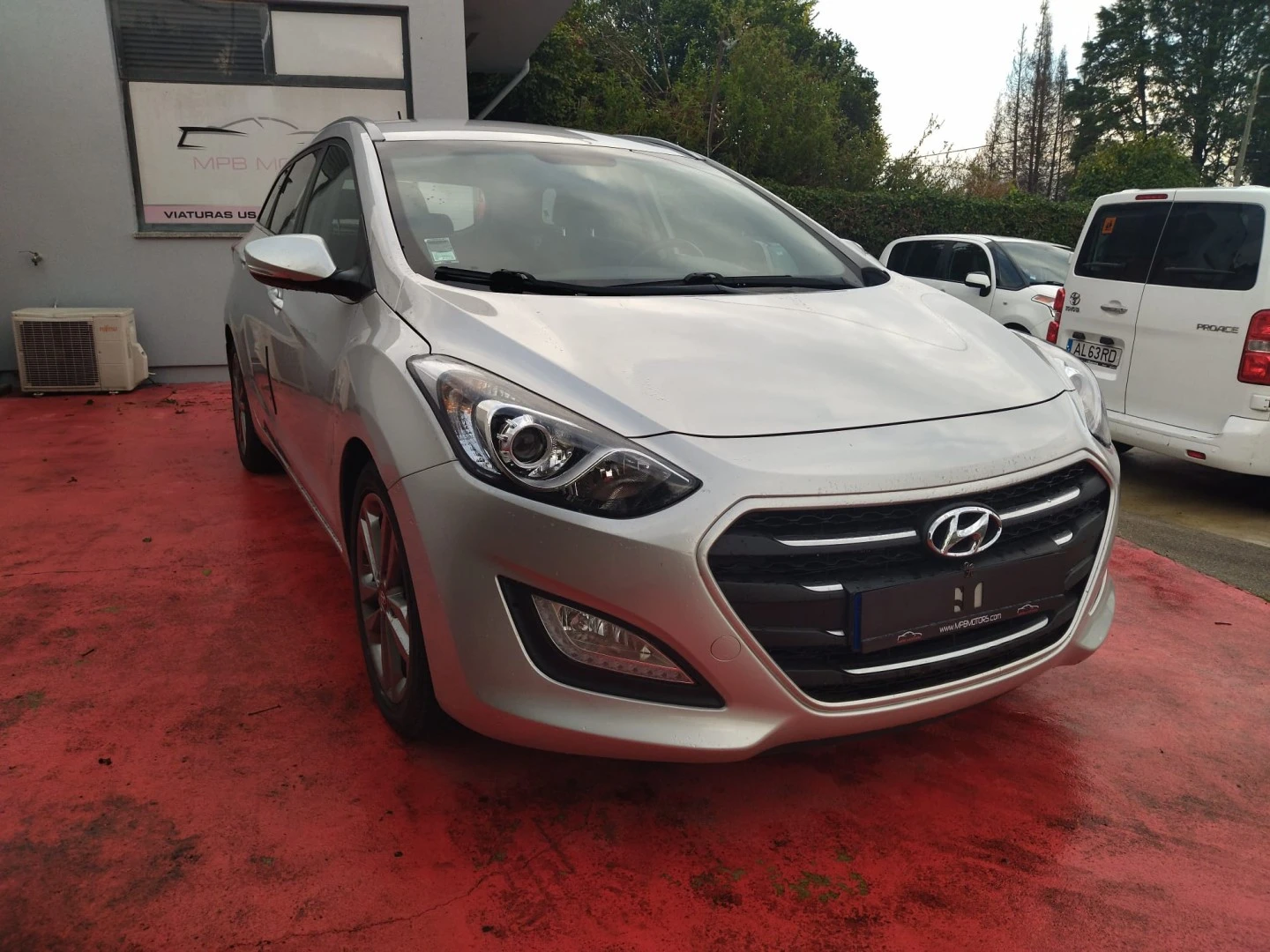 Hyundai i30 SW 1.6 CRDi Blue Comfort Auto AC+J17