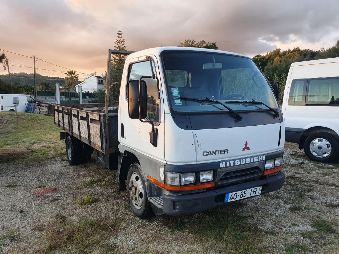 Mitsubishi Canter 2.8