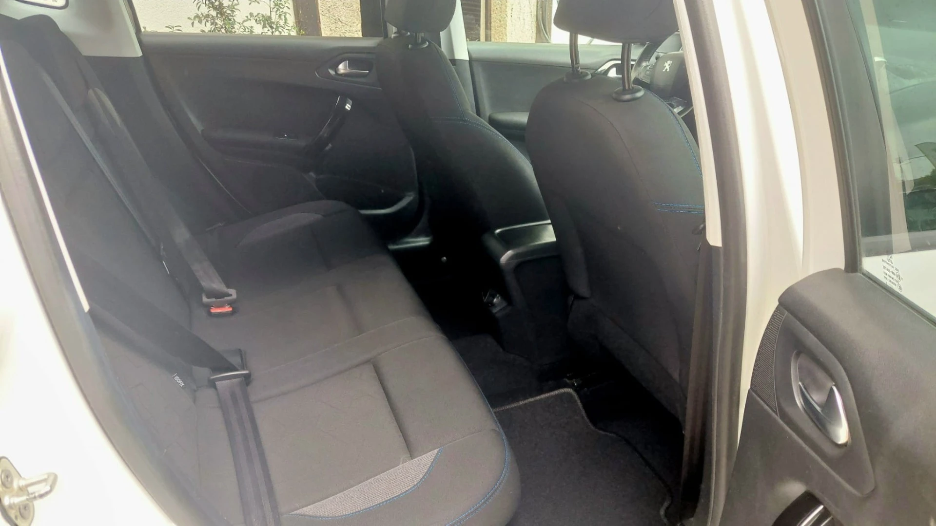Peugeot 2008 1.2 PureTech Signature
