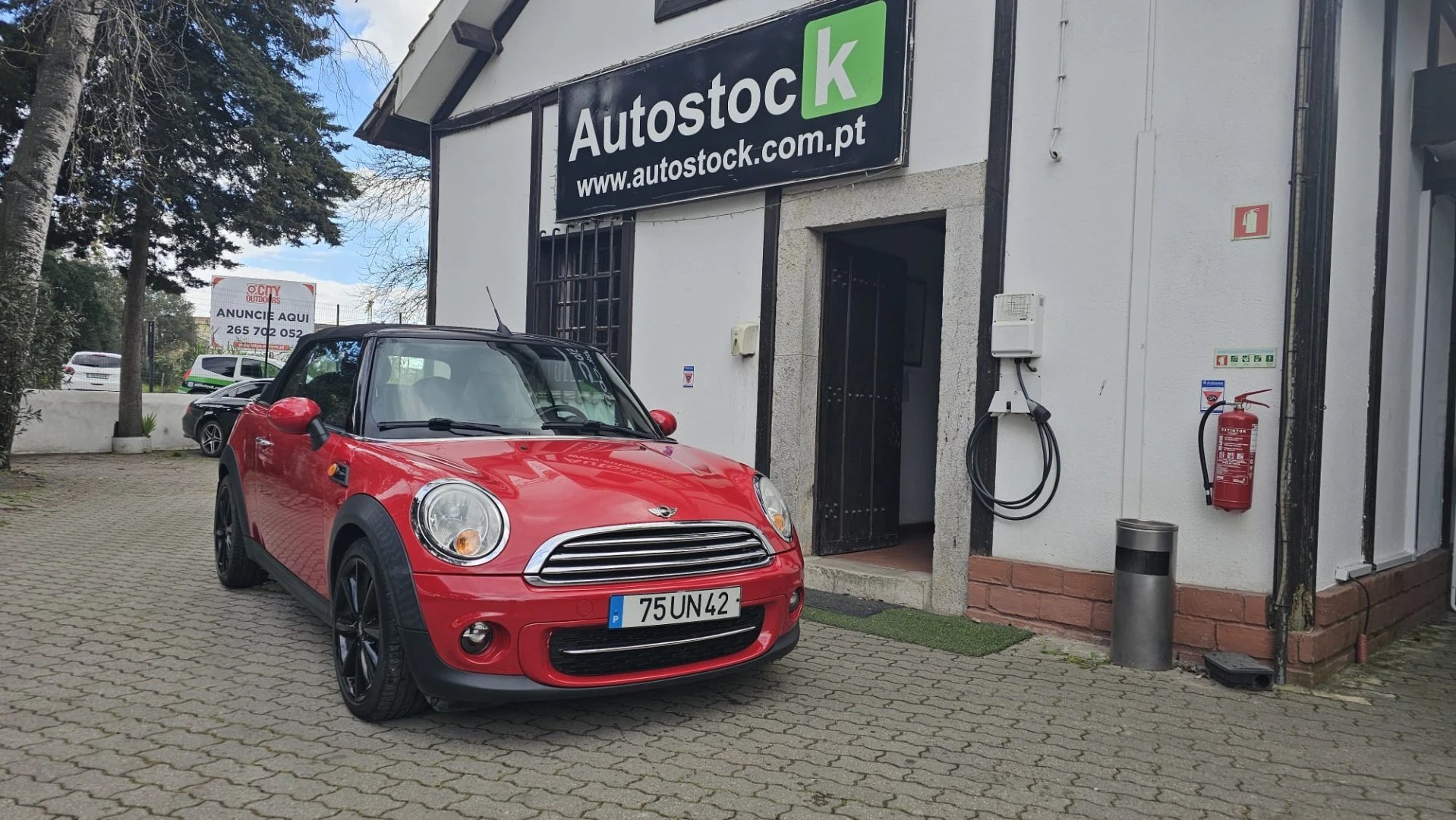 MINI Cabrio Cooper D