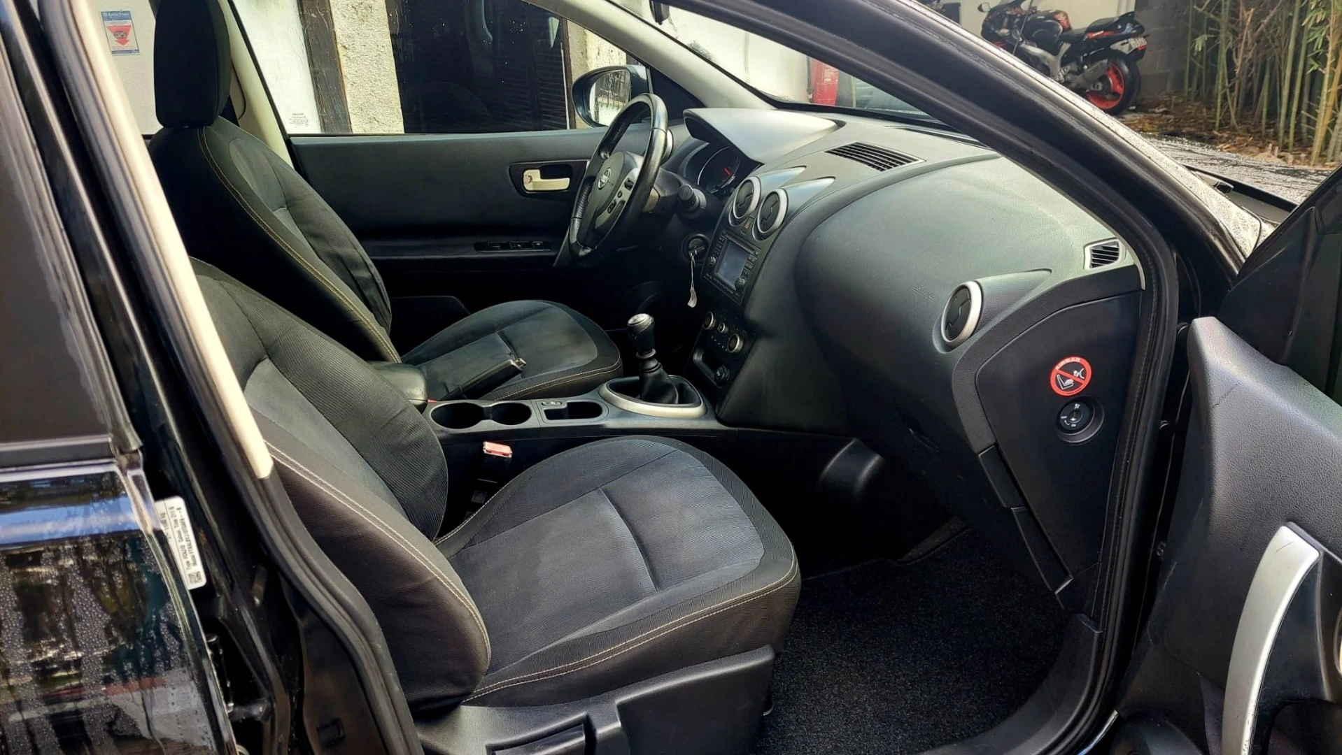 Nissan Qashqai 1.5 dCi Tekna Premium 17