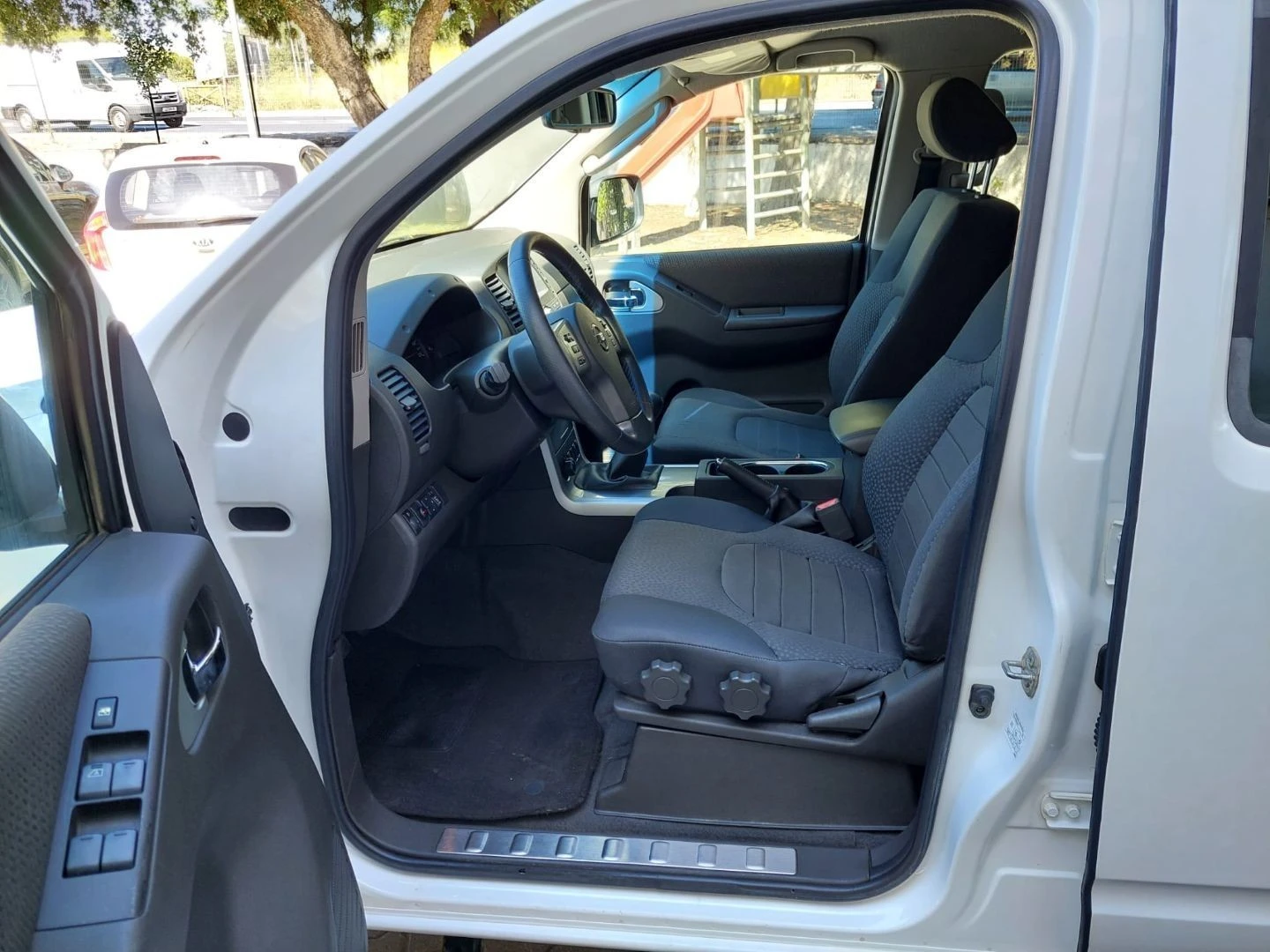 Nissan Navara 2.5 dCi CD SE 4WD