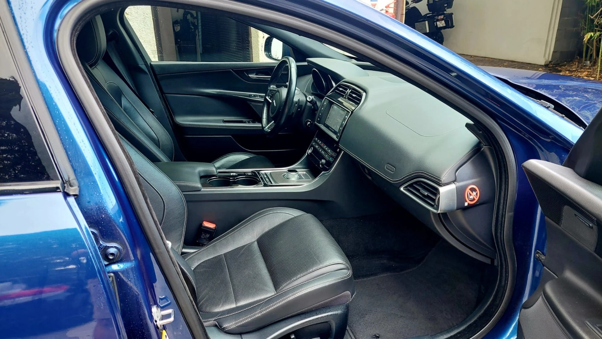 Jaguar XE 2.0 D R-Sport Aut.