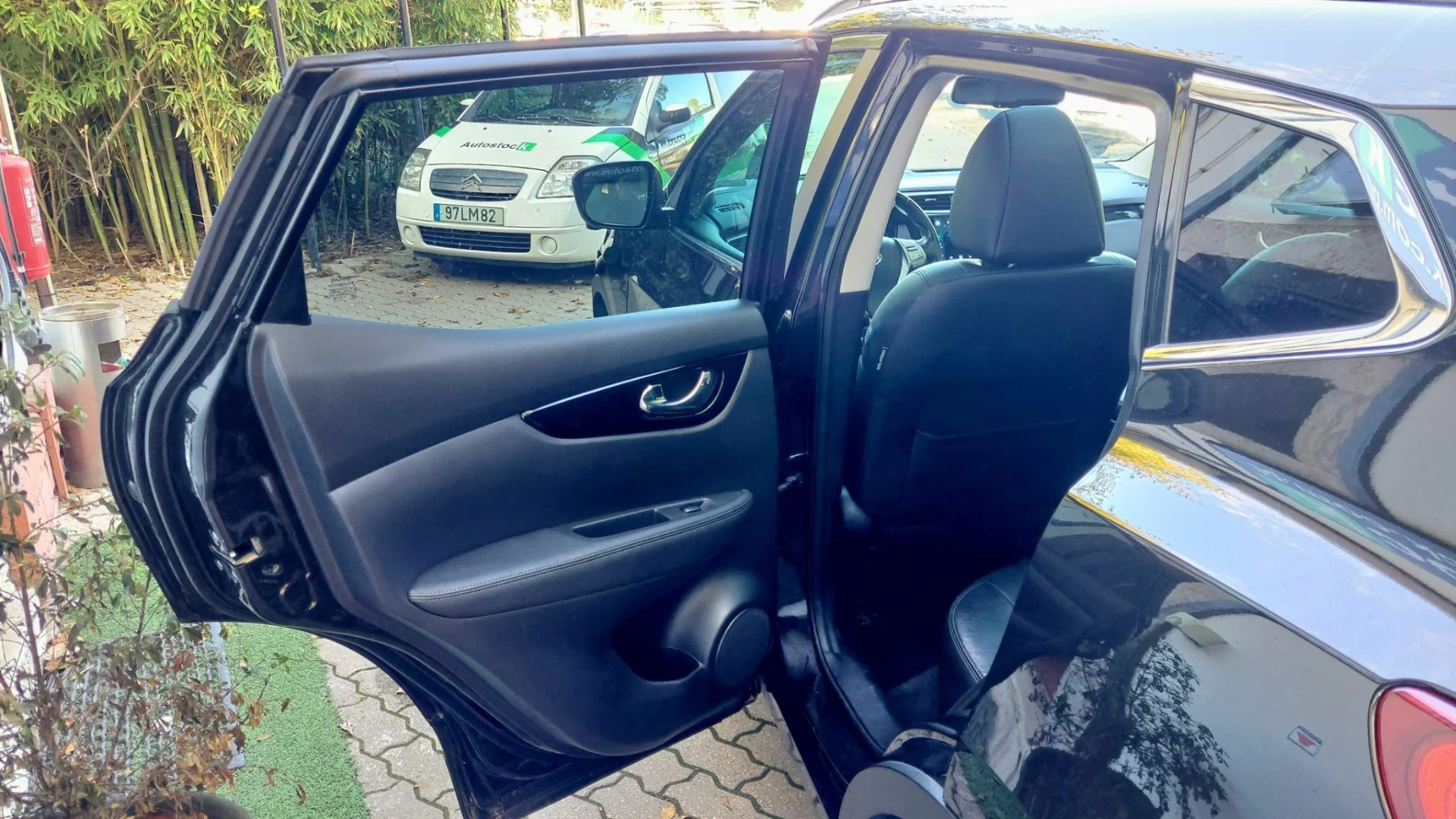 Nissan Qashqai 1.2 DIG-T 360 BLACK EDITION