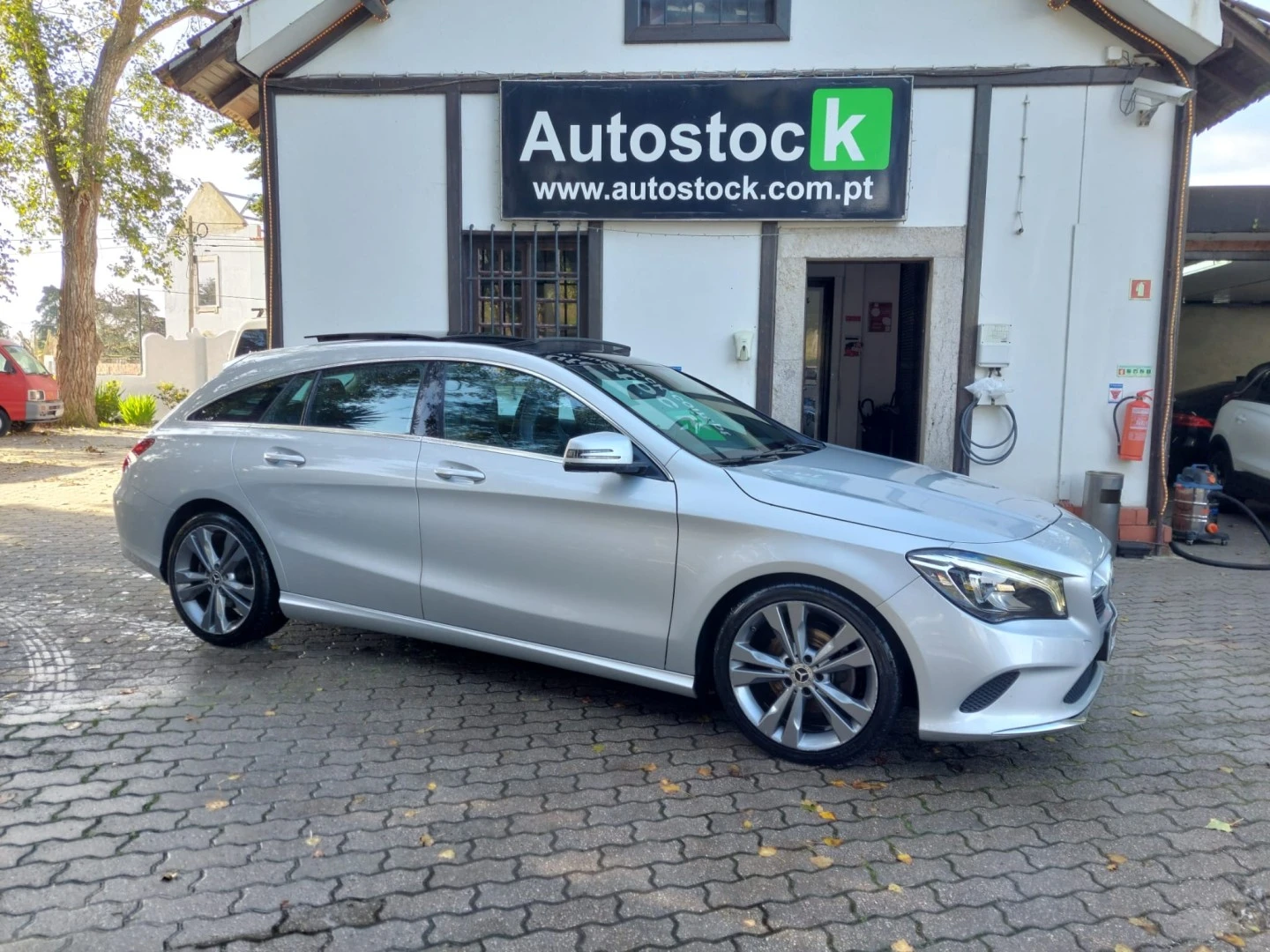 Mercedes-Benz CLA 180 d Shooting Brake Urban