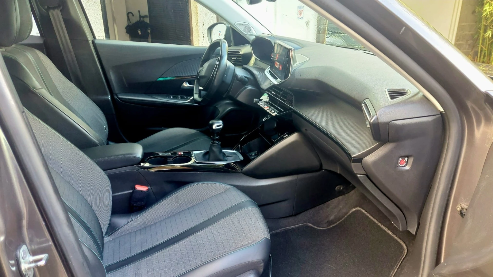 Peugeot 2008 1.5 BlueHDi Allure Pack