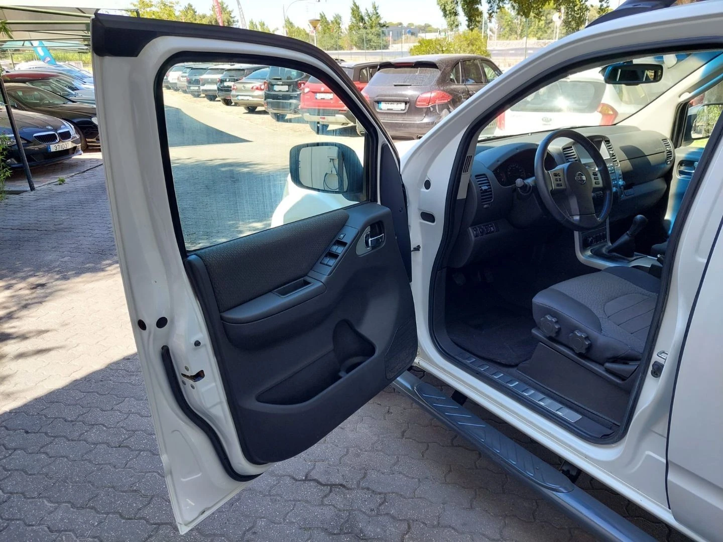 Nissan Navara 2.5 dCi CD SE 4WD