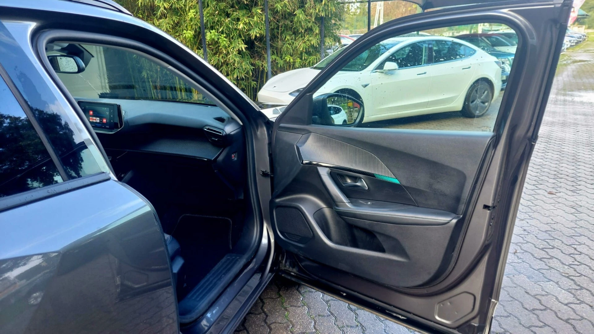 Peugeot 2008 1.5 BlueHDi Allure Pack
