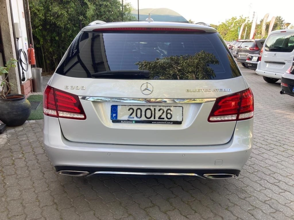 Mercedes-Benz E 300 Bluetec Hybrid Avantgarde