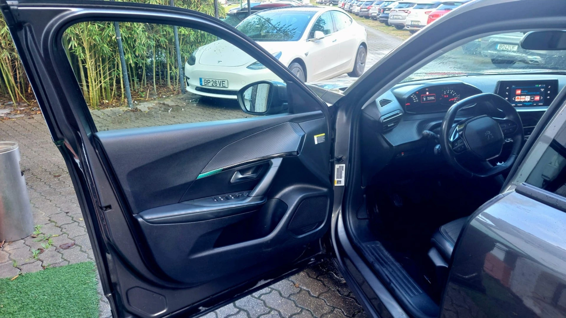 Peugeot 2008 1.5 BlueHDi Allure Pack