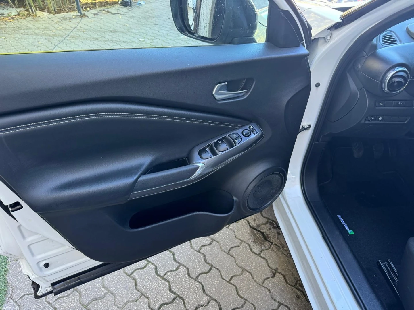 Nissan Juke 1.0 DIG-T N-Connecta