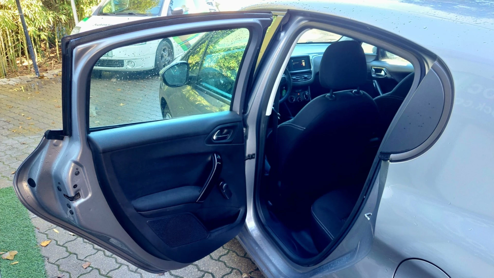 Peugeot 208 1.5 BlueHDi Active