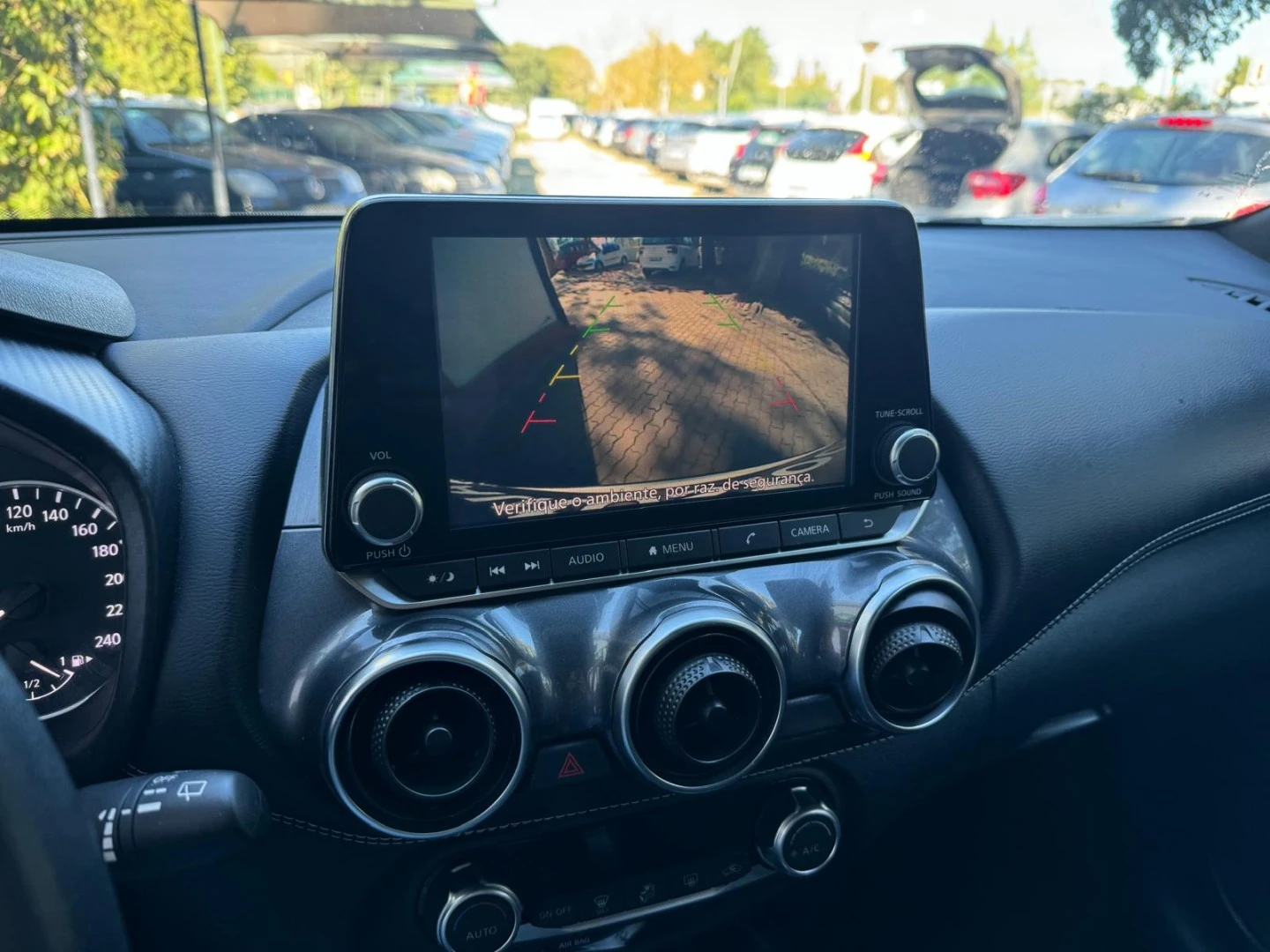 Nissan Juke 1.0 DIG-T N-Connecta