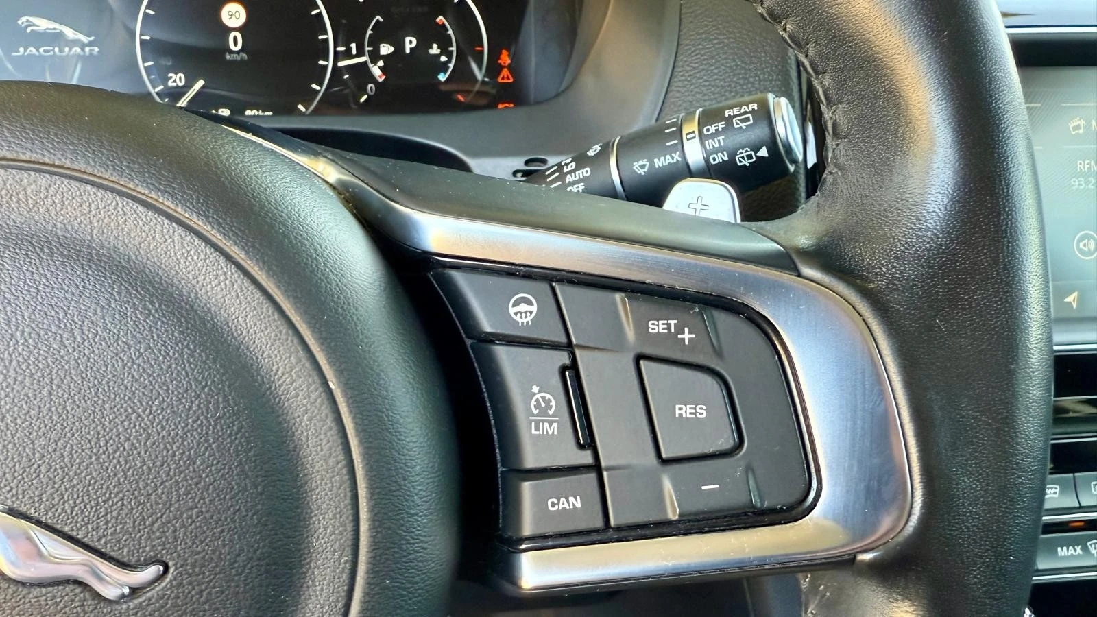 Jaguar F-Pace 25d AWD Aut. R-Sport