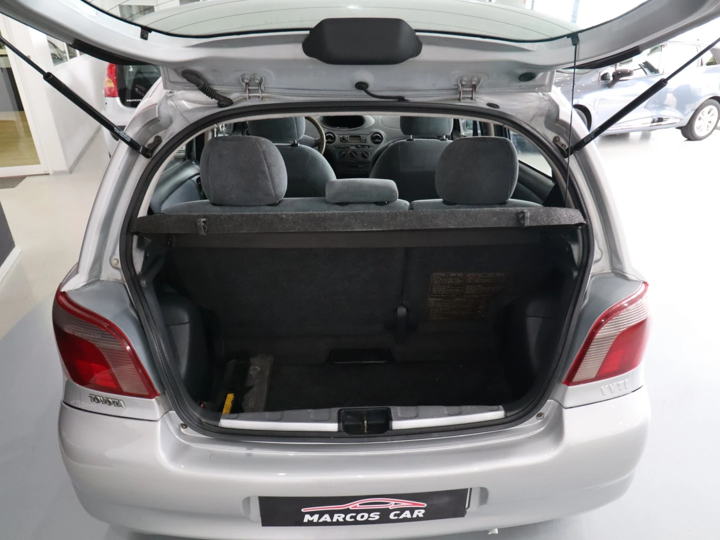 Toyota Yaris 1.0 Base C/Radio