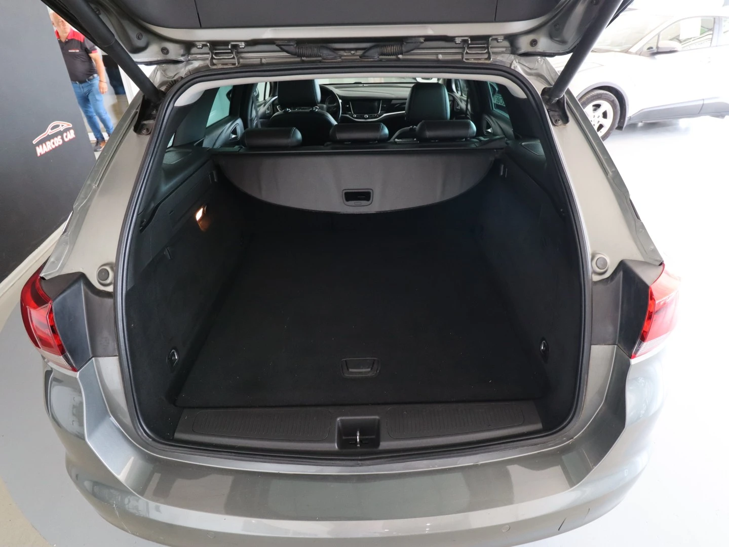 Opel Astra Sports Tourer 1.0 Business Edition S/S