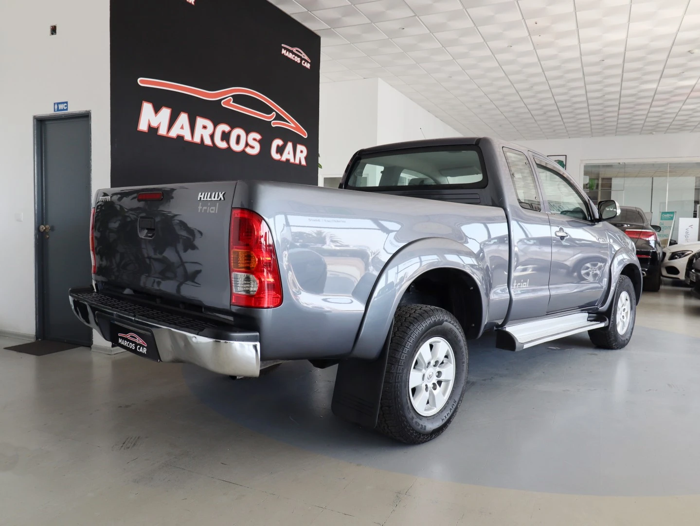 Toyota Hilux 2.5 D-4D 4WD CE AC