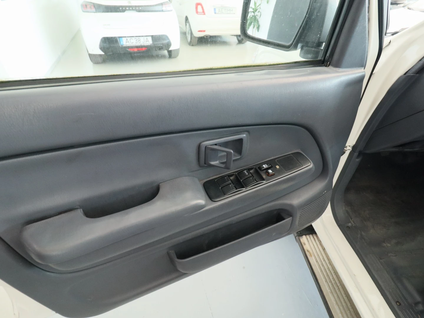 Toyota Hilux 2.5 D-4D CE AC