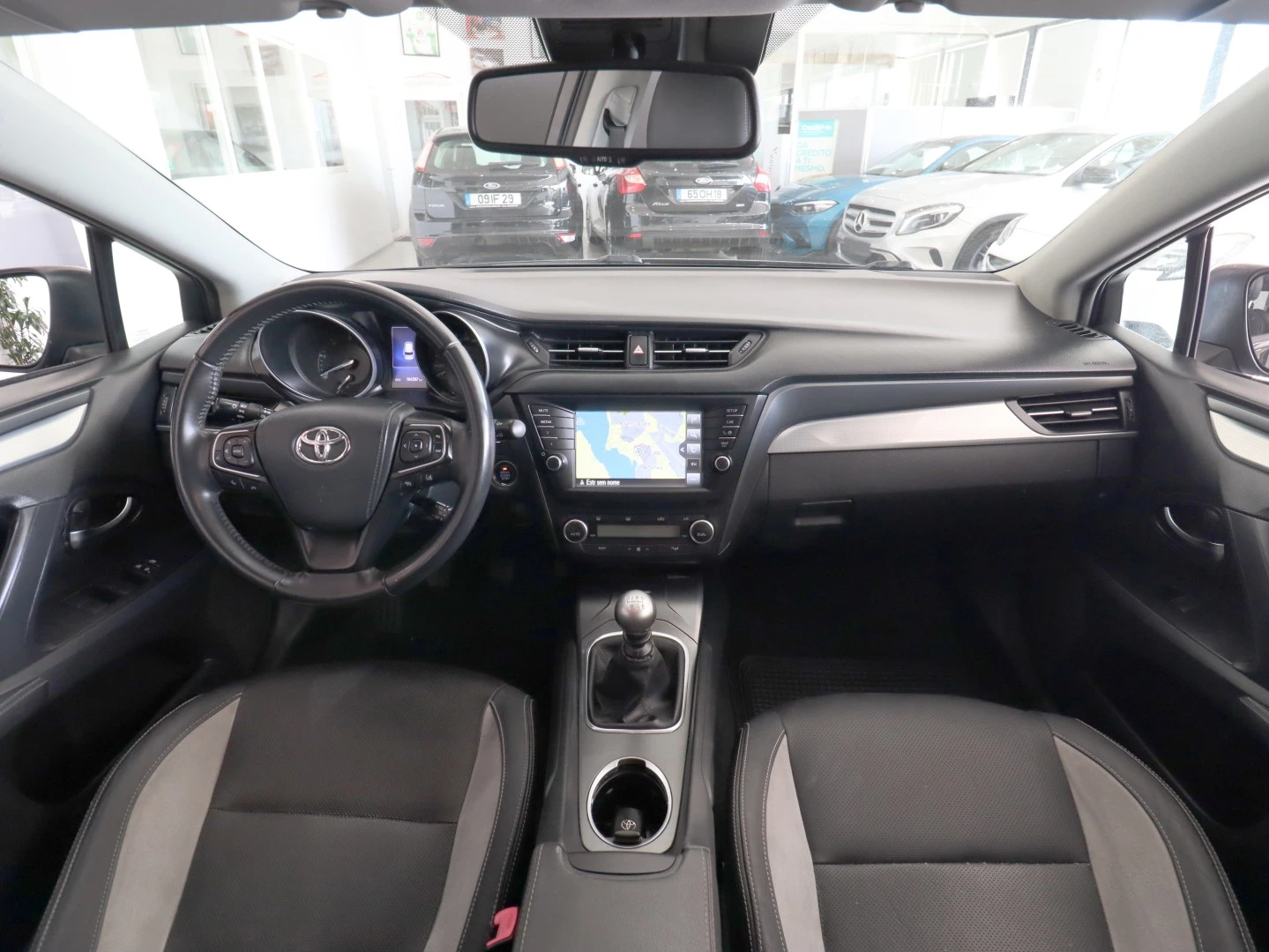 Toyota Avensis Touring Sports 1.6 D-4D Exclusive+GPS