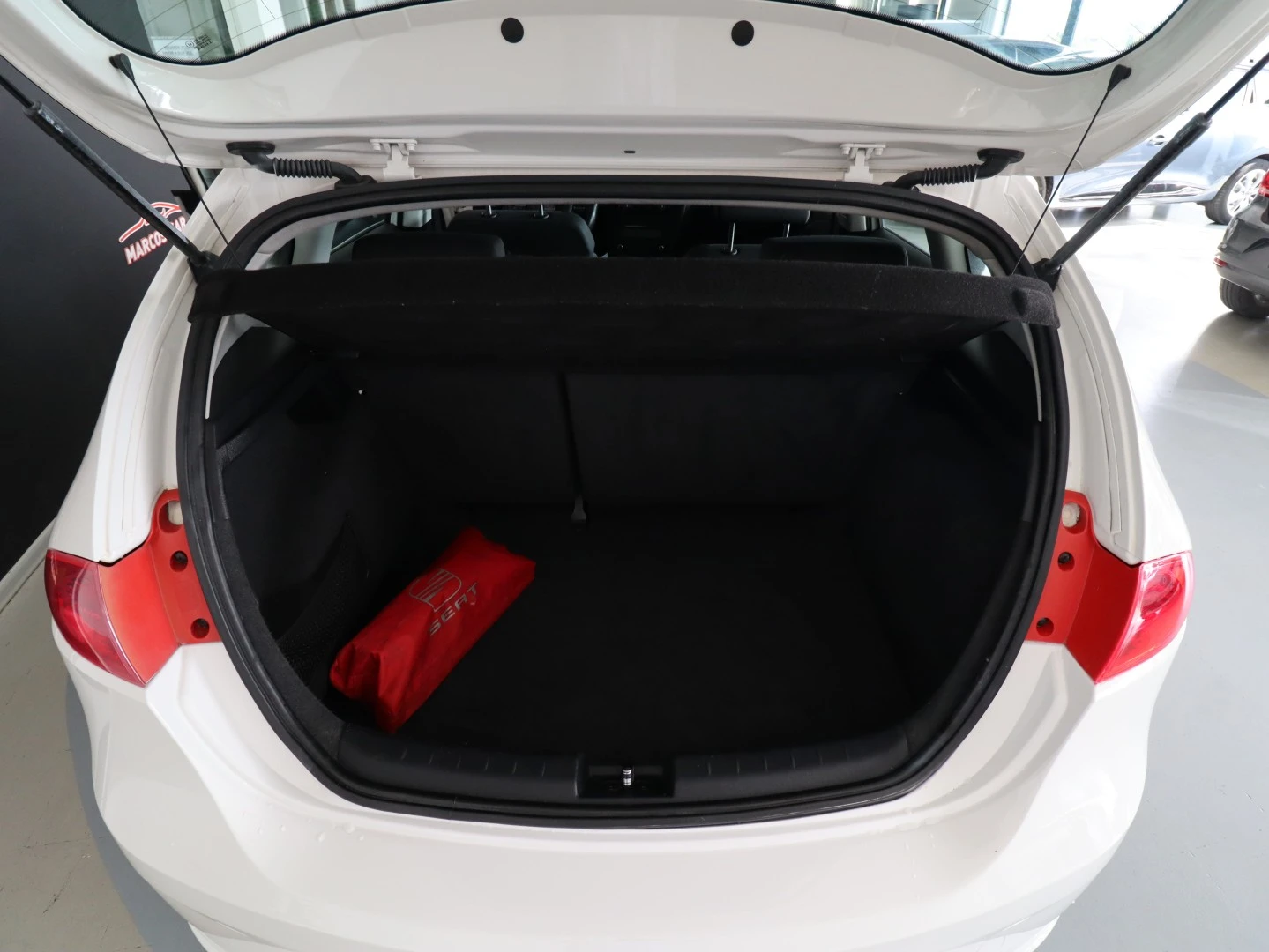 SEAT Leon 1.6 TDI DPF Ecomotive Style
