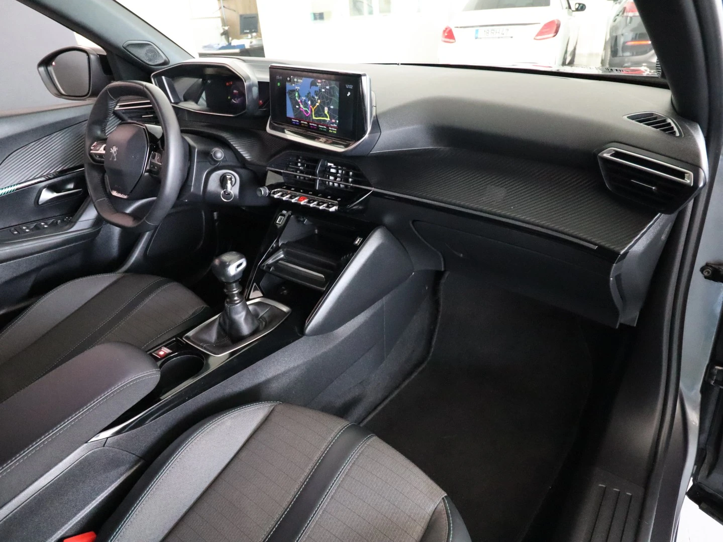 Peugeot 2008 1.2 PureTech Allure