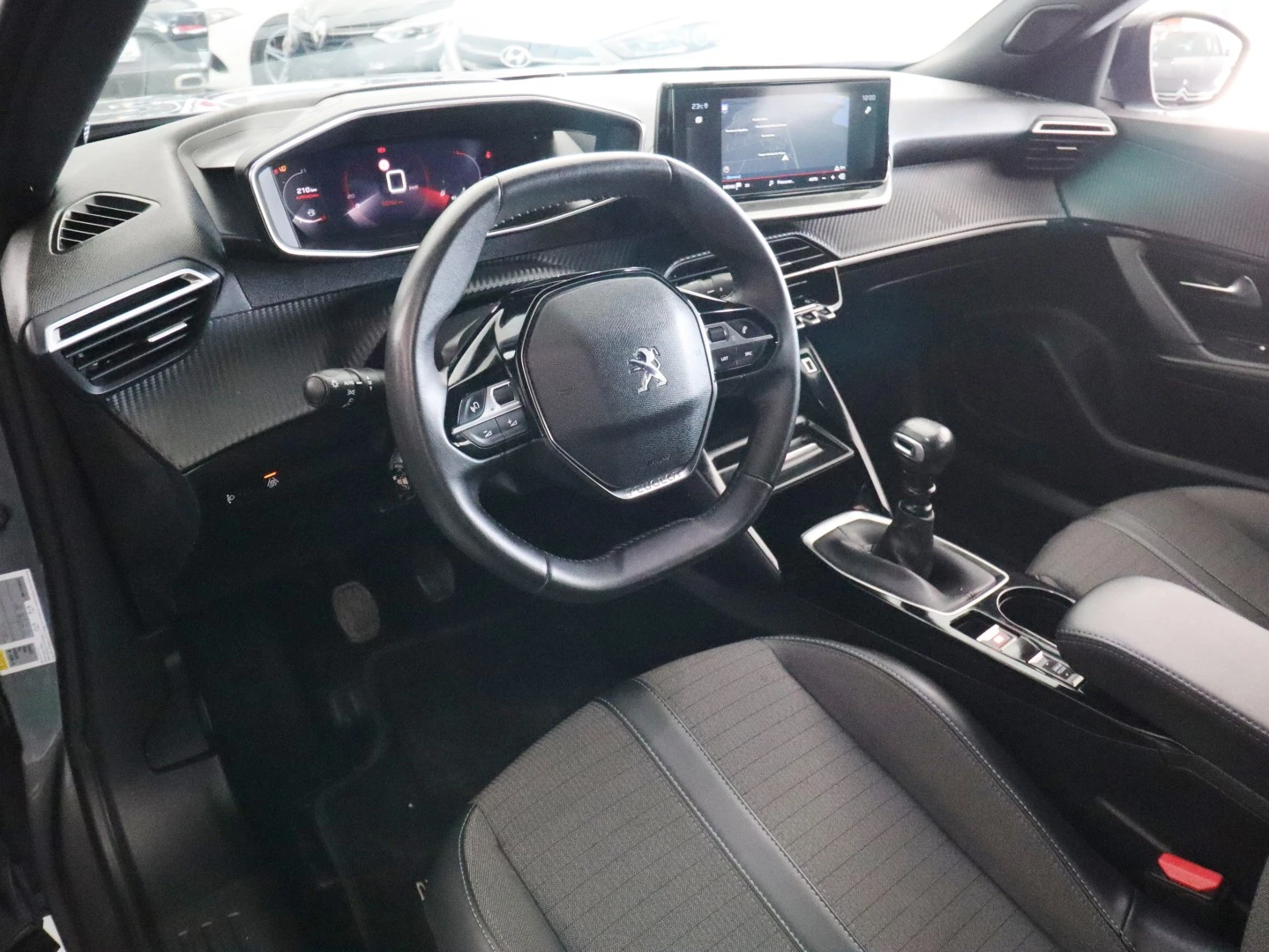 Peugeot 2008 1.2 PureTech Allure