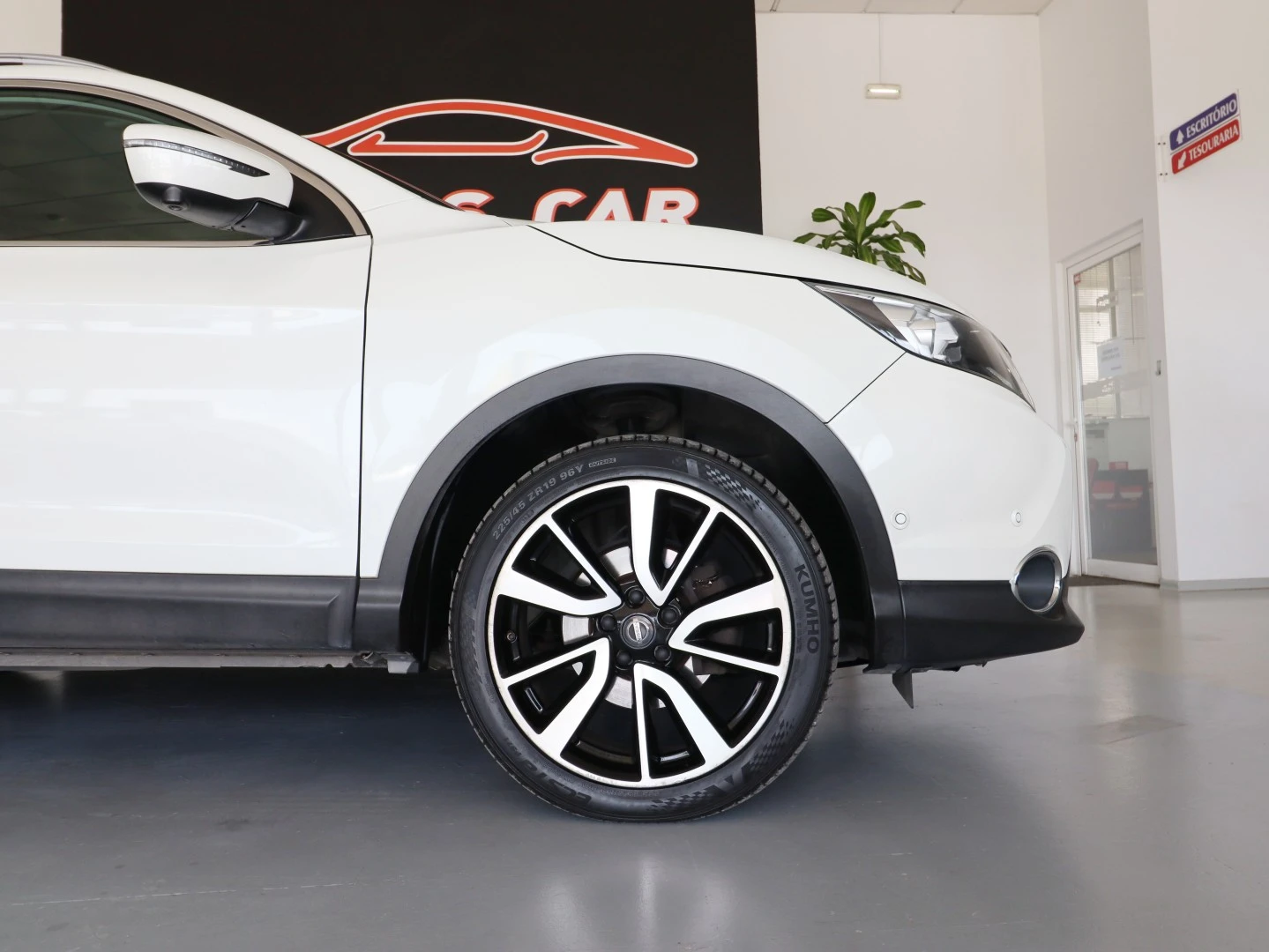 Nissan Qashqai 1.6 dCi Tekna Pele