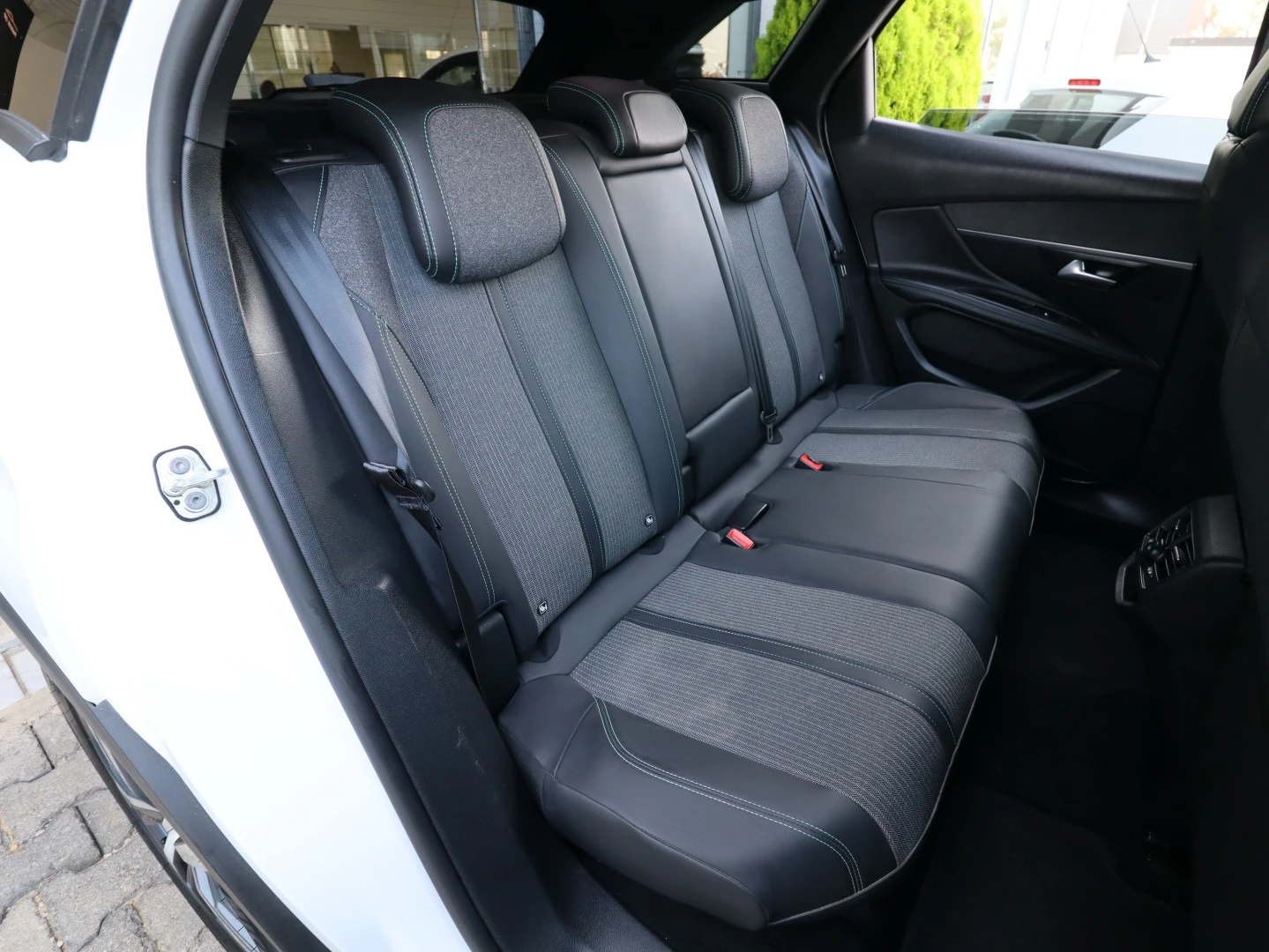 Peugeot 3008 1.5 BlueHDi Allure Pack EAT8