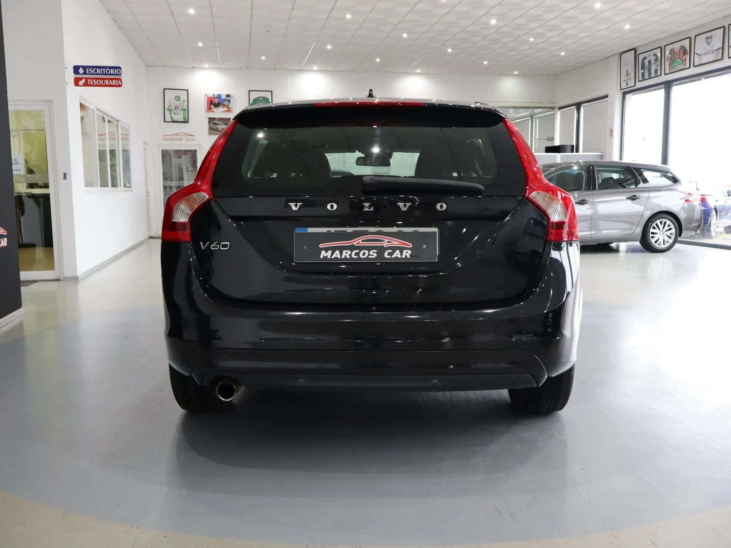 Volvo V60 1.6 D2 Momentum Eco