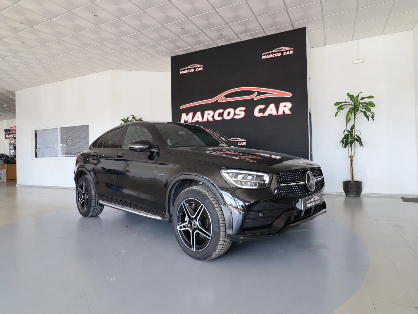 Mercedes-Benz GLC 300 AMG