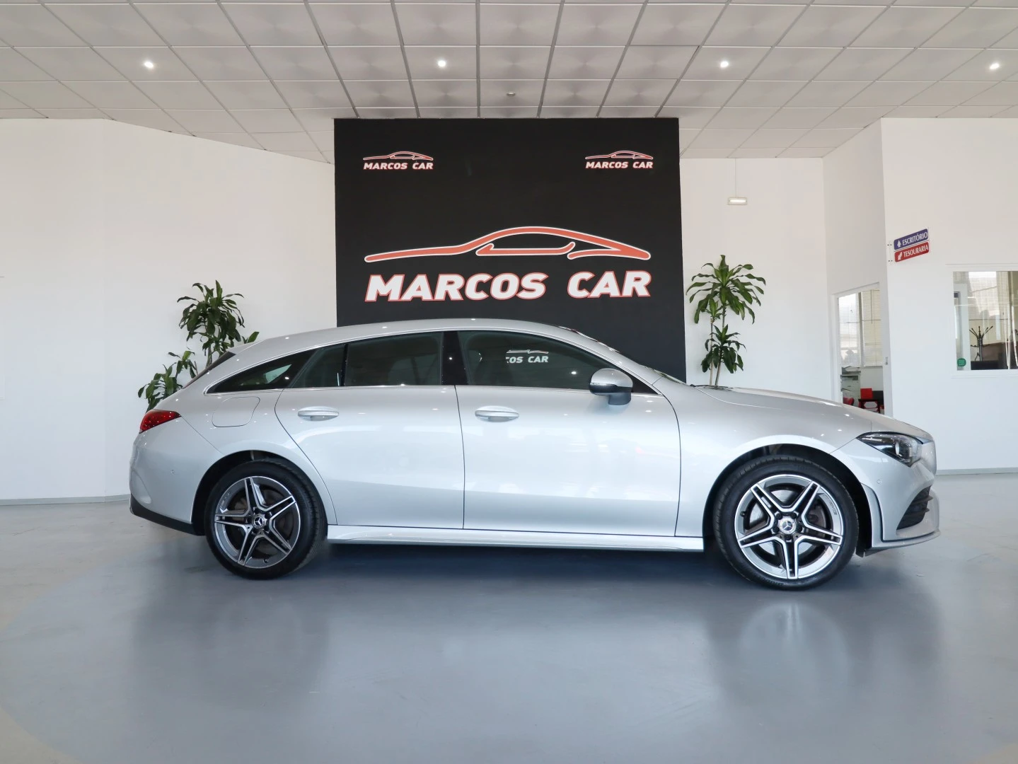 Mercedes-Benz CLA 250 e Shooting Brake AMG Line