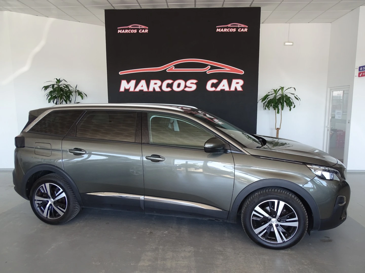 Peugeot 5008 1.5 BlueHDi Allure EAT8