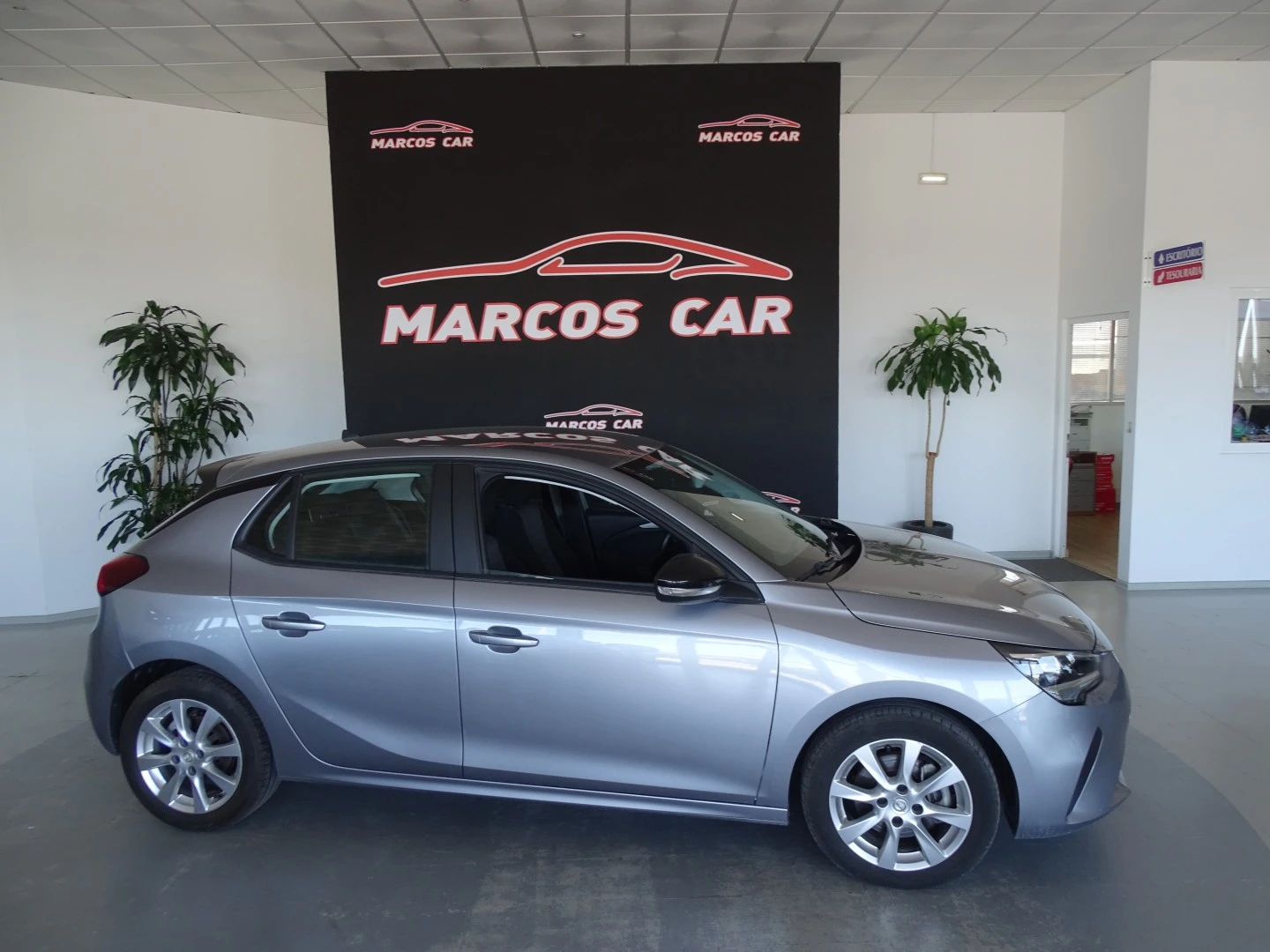 Opel Corsa 1.2 T Business Edition