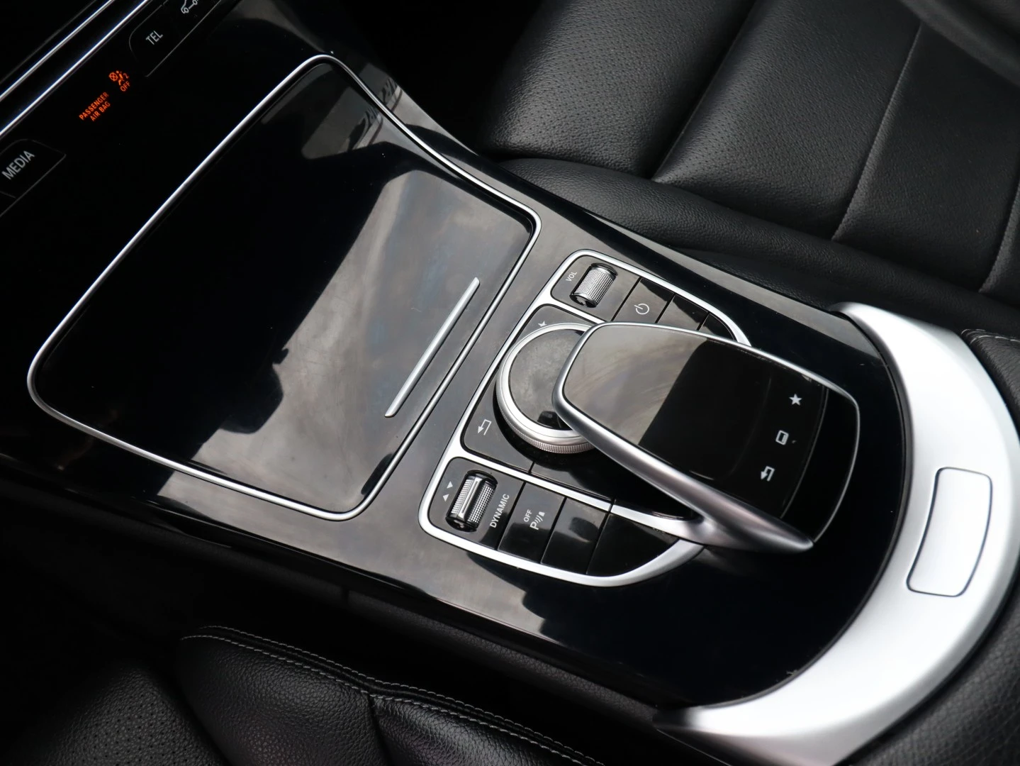 Mercedes-Benz C 300 BlueTEC Hybrid AMG Line