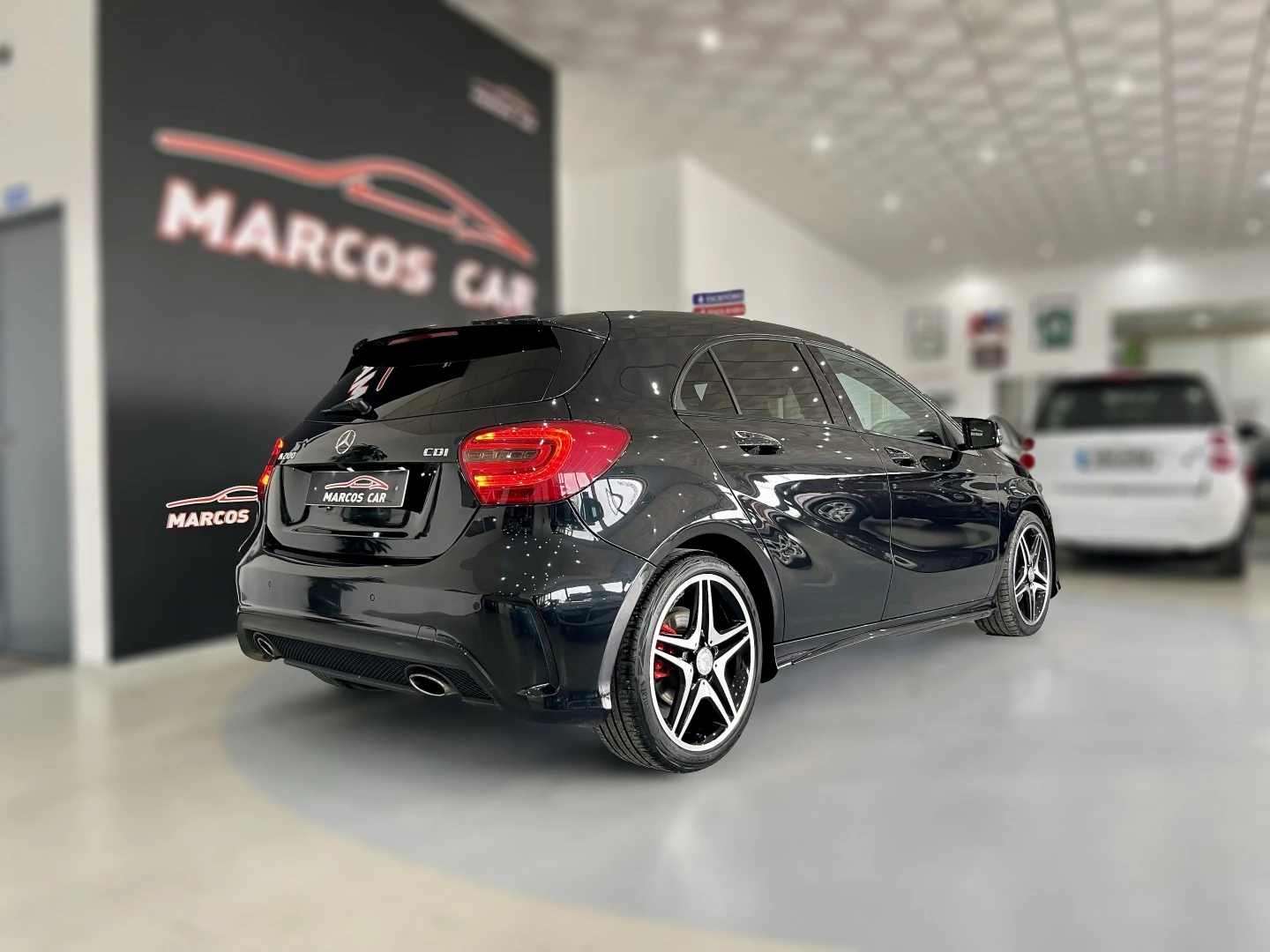 Mercedes-Benz A 200 CDI 4Matic 7G-DCT AMG Line