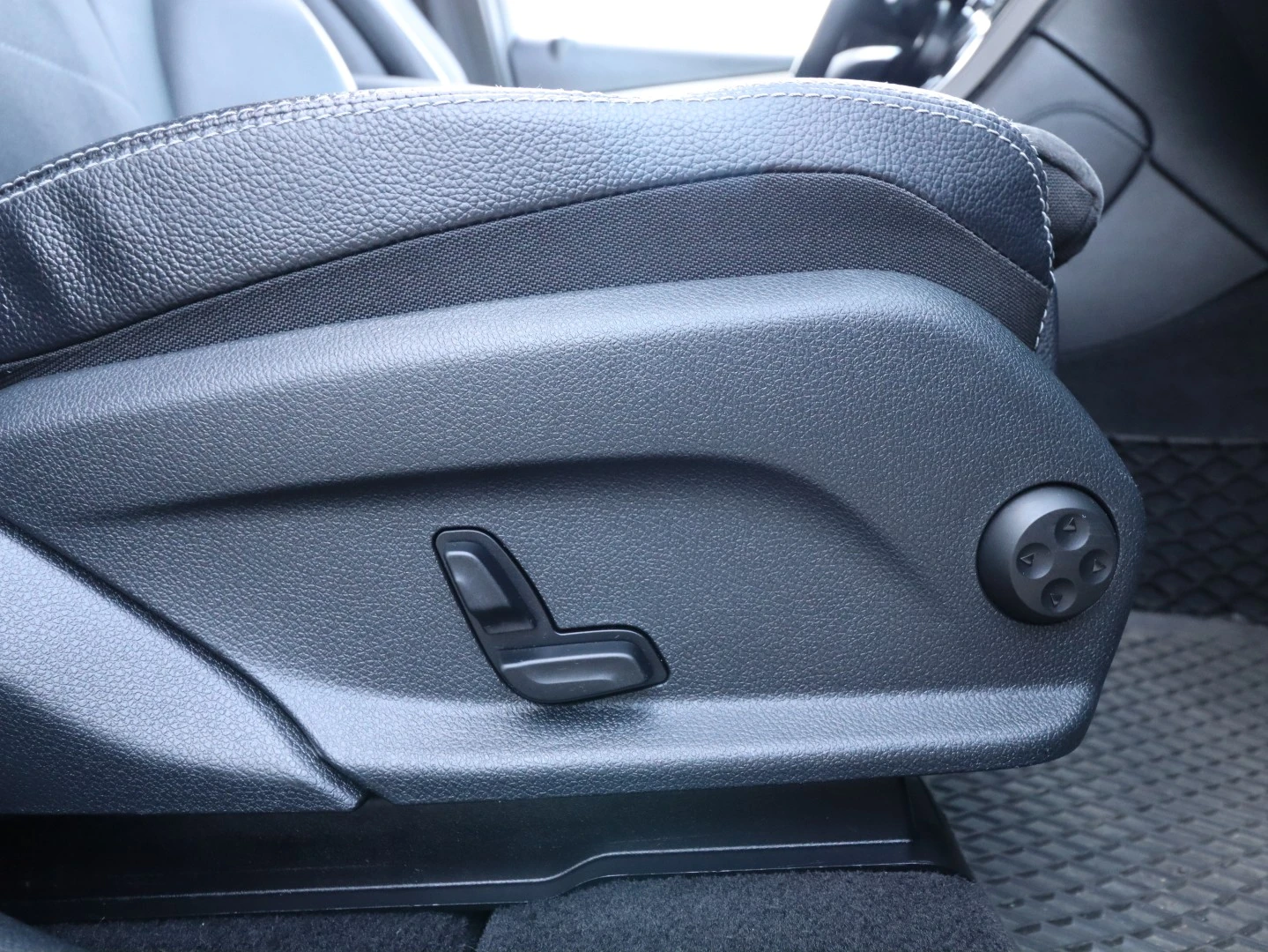 Mercedes-Benz GLC 220 d 4Matic 9G-TRONIC AMG Line