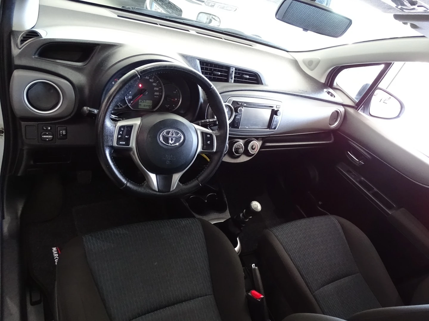 Toyota Yaris 1.33 VVT-i Comfort+Navi