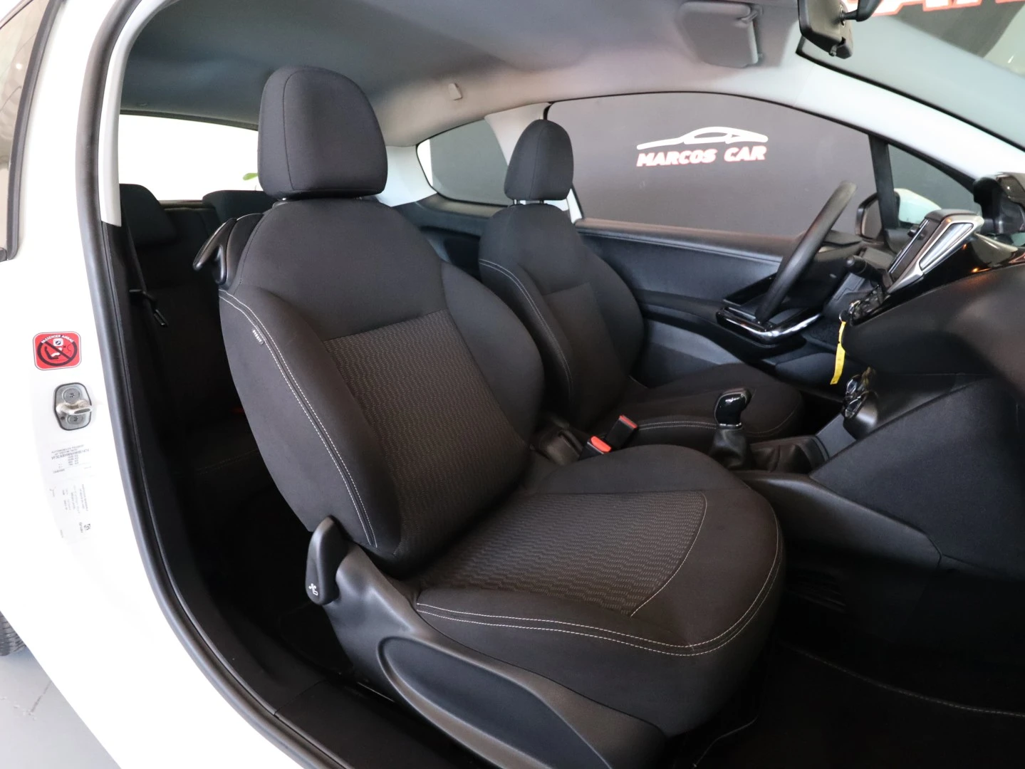 Peugeot 208 1.6 BlueHDi Active