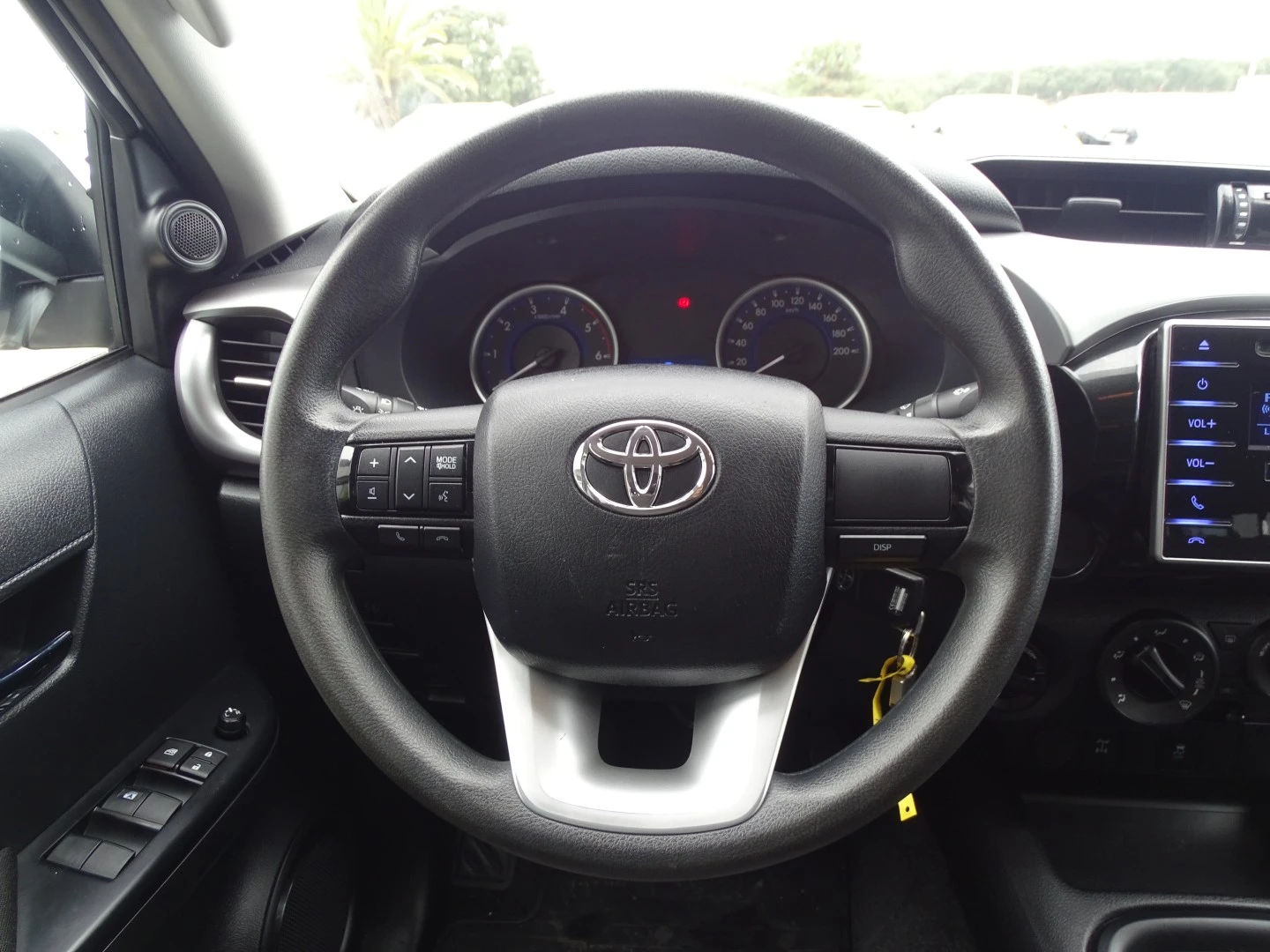 Toyota Hilux 2.4 D-4D 4WD CD CHallenge