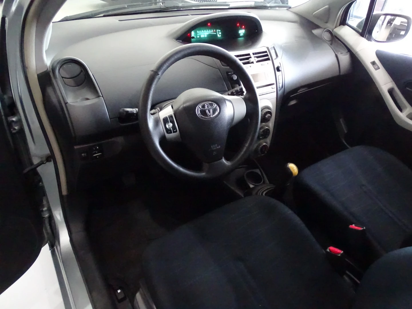 Toyota Yaris 1.0 VVT-i AC