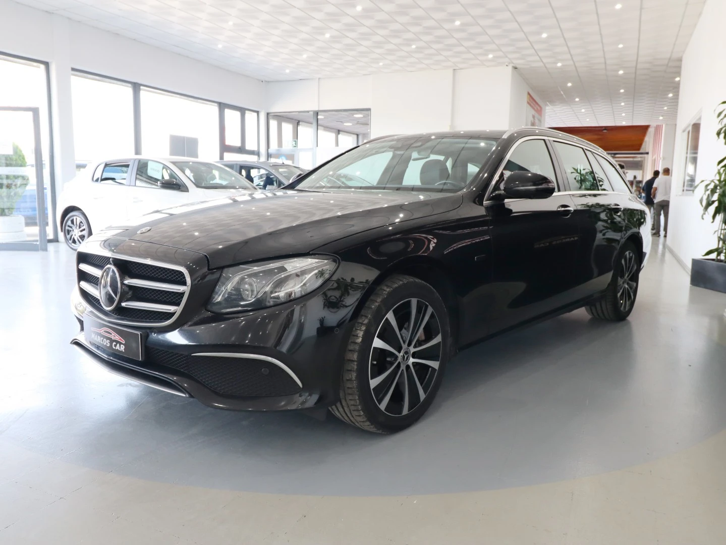 Mercedes-Benz E 300 de T 9G-TRONIC