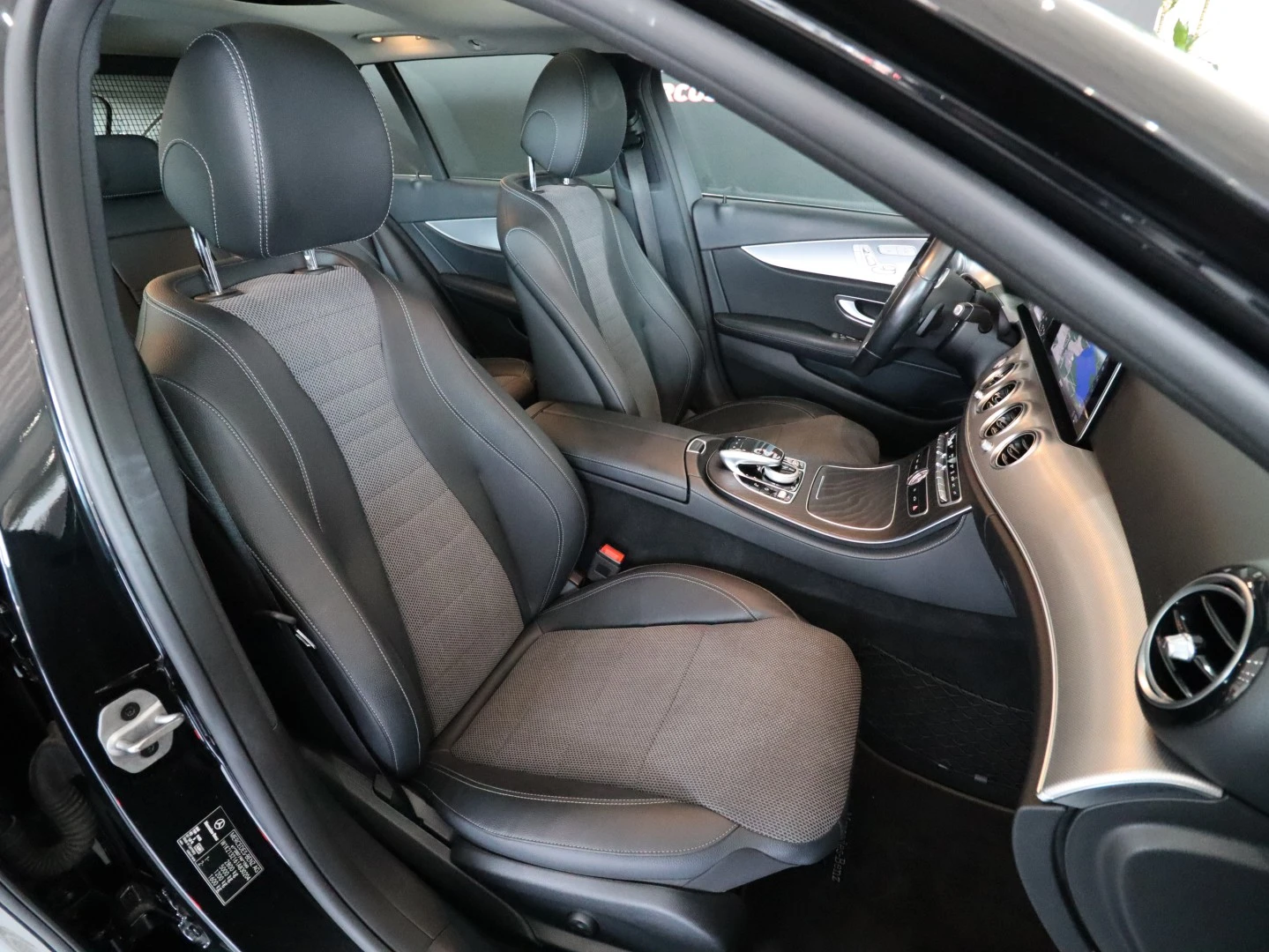 Mercedes-Benz E 300 de T 9G-TRONIC