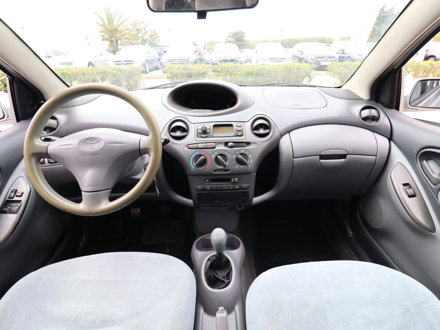 Toyota Yaris 1.0 Base C/Radio