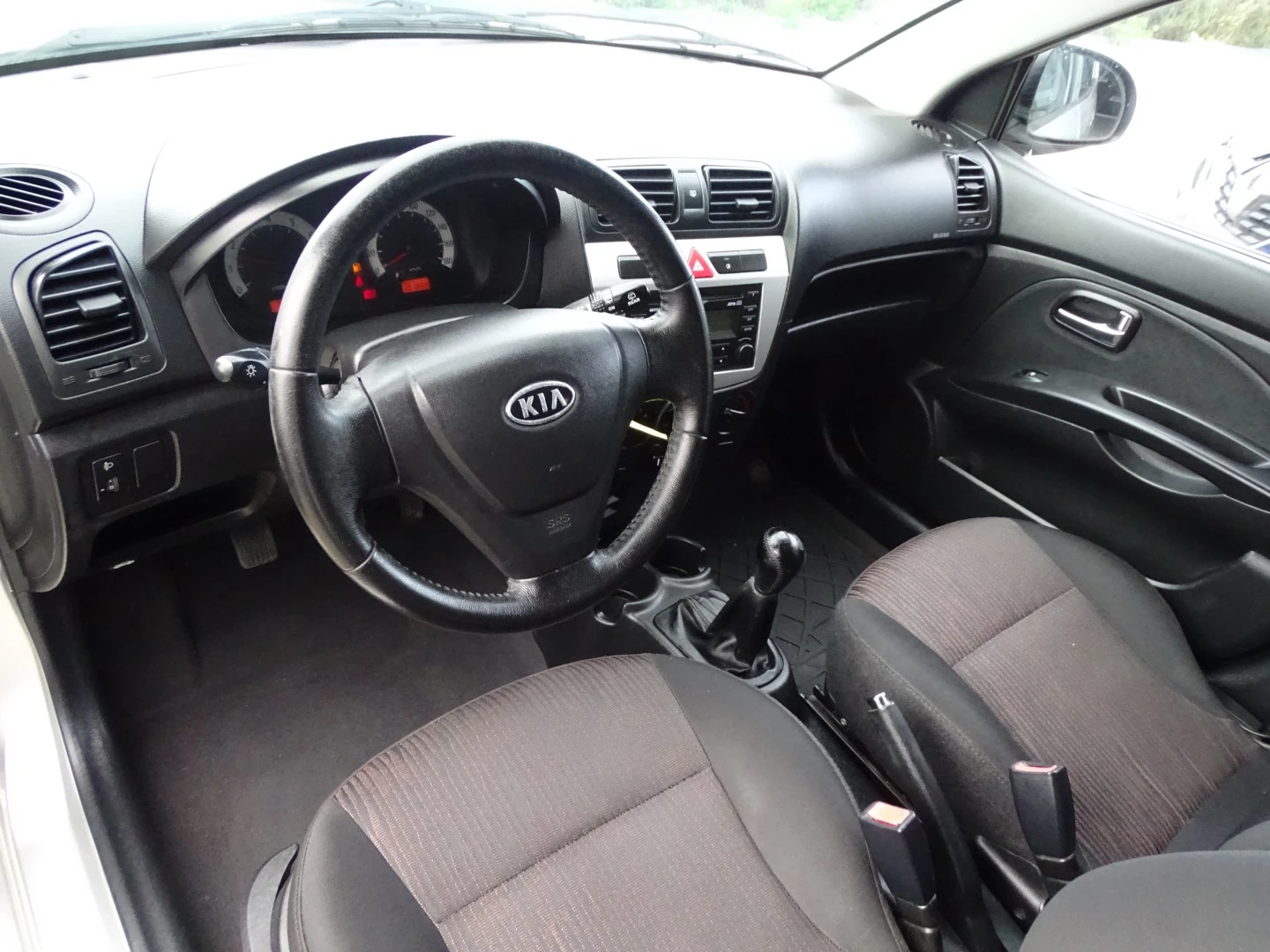 Kia Picanto 1.0L EX