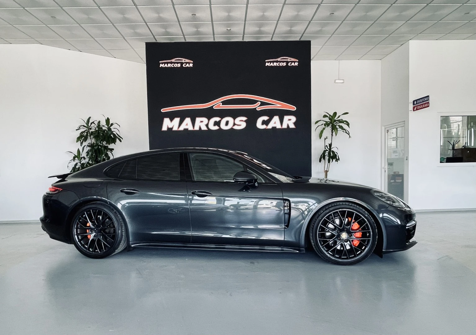 Porsche Panamera 4S Diesel