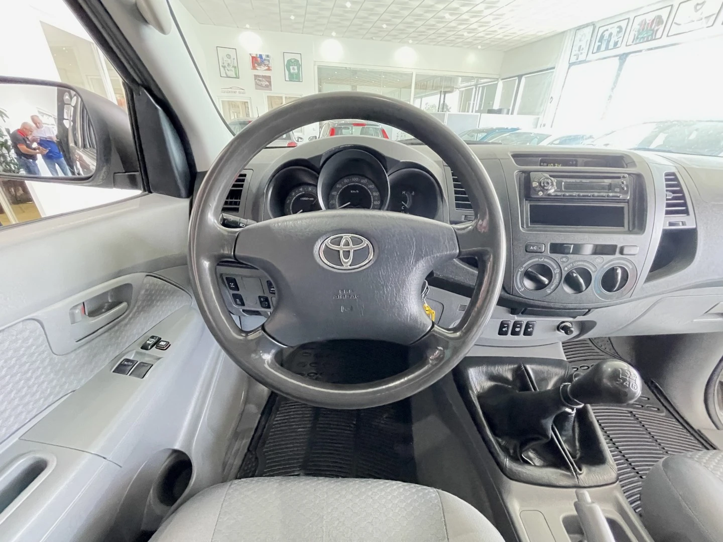 Toyota Hilux 2.5 D-4D 4WD CE CM AC