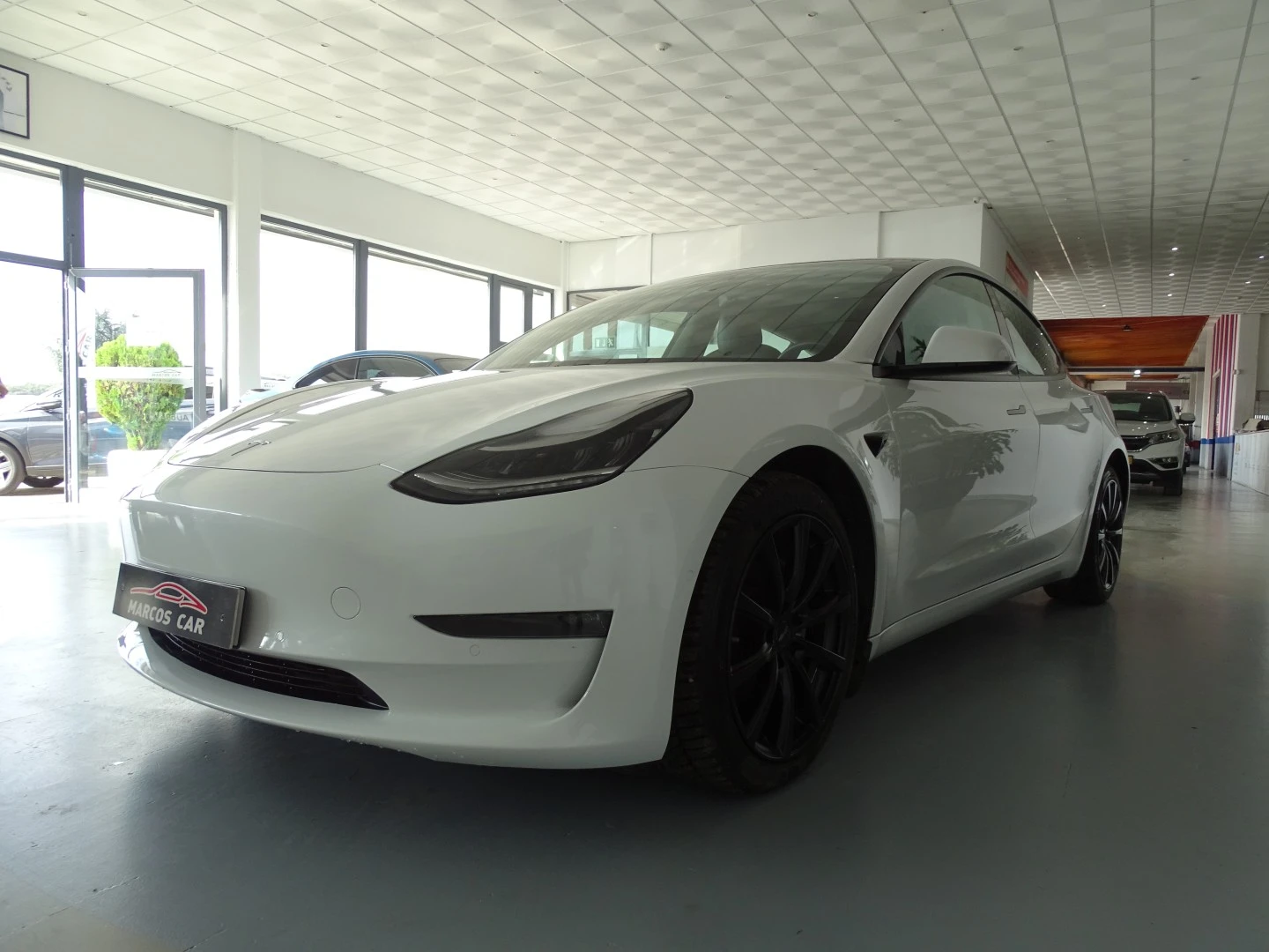 Tesla Model 3 Standard Range Plus RWD