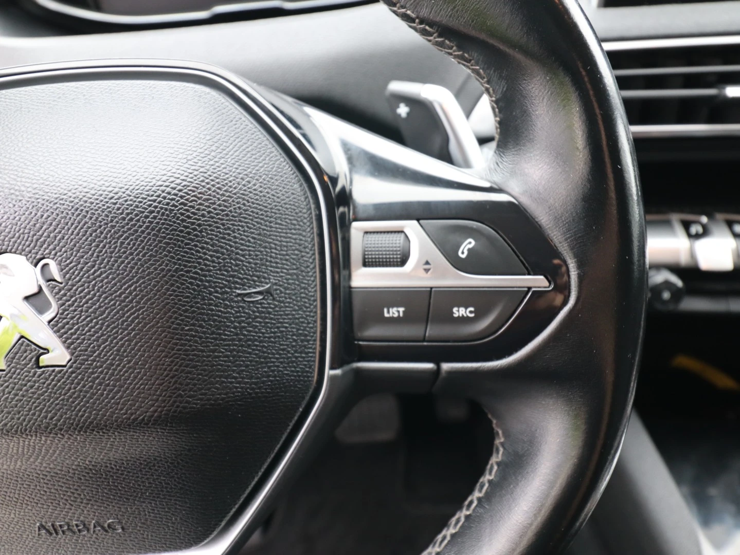 Peugeot 3008 1.6 BlueHDi Style EAT6